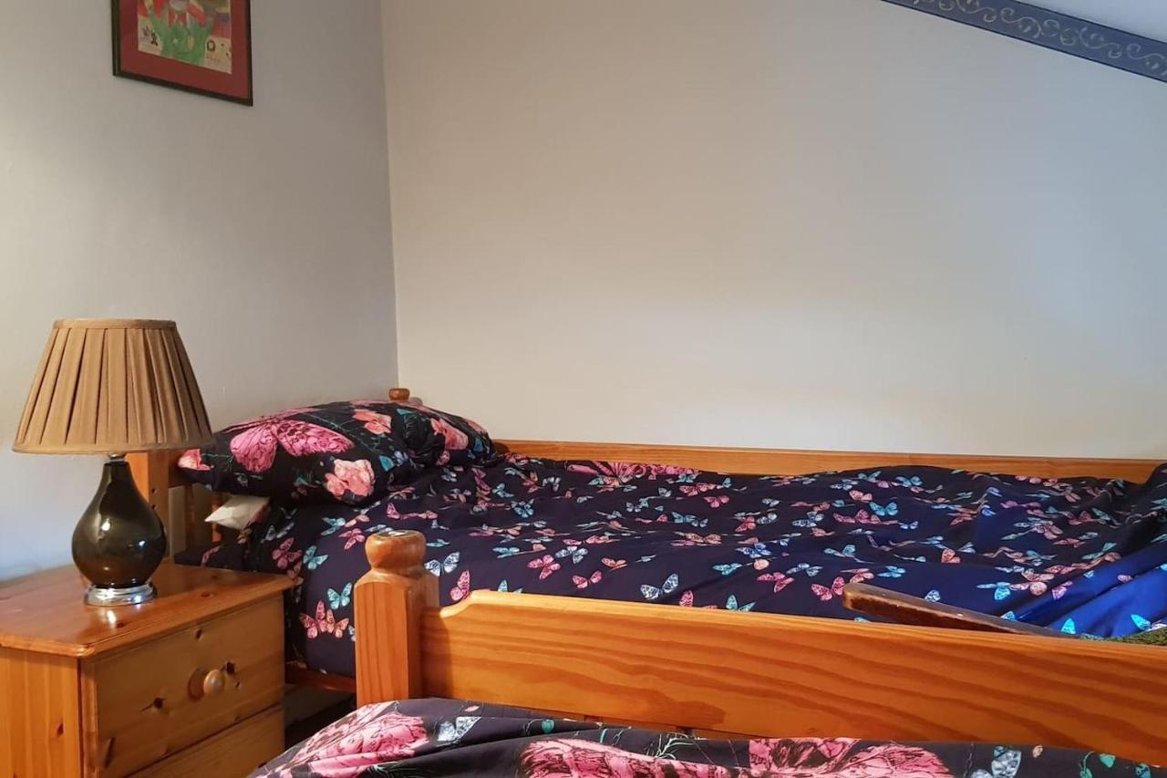 Вилла Cosy Townhouse On The Hill In Ireland Banagher Экстерьер фото